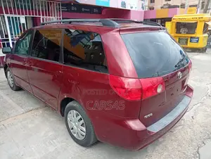 Toyota Sienna 2008 Red