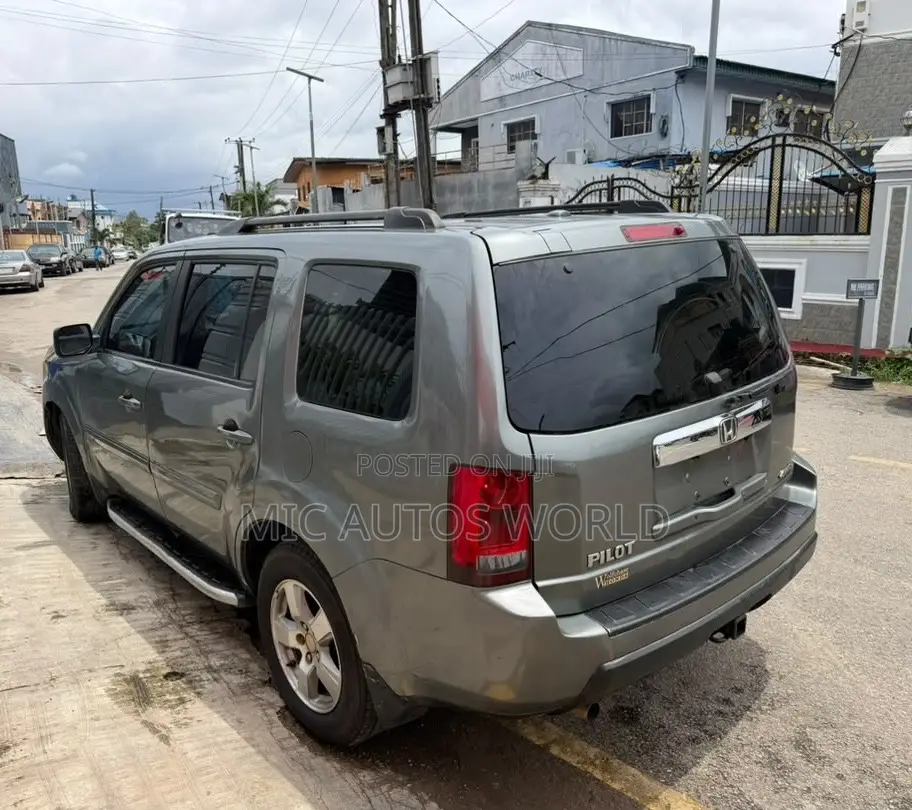 Honda Pilot 2009 Gray