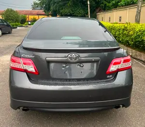 Toyota Camry 2011 Gray