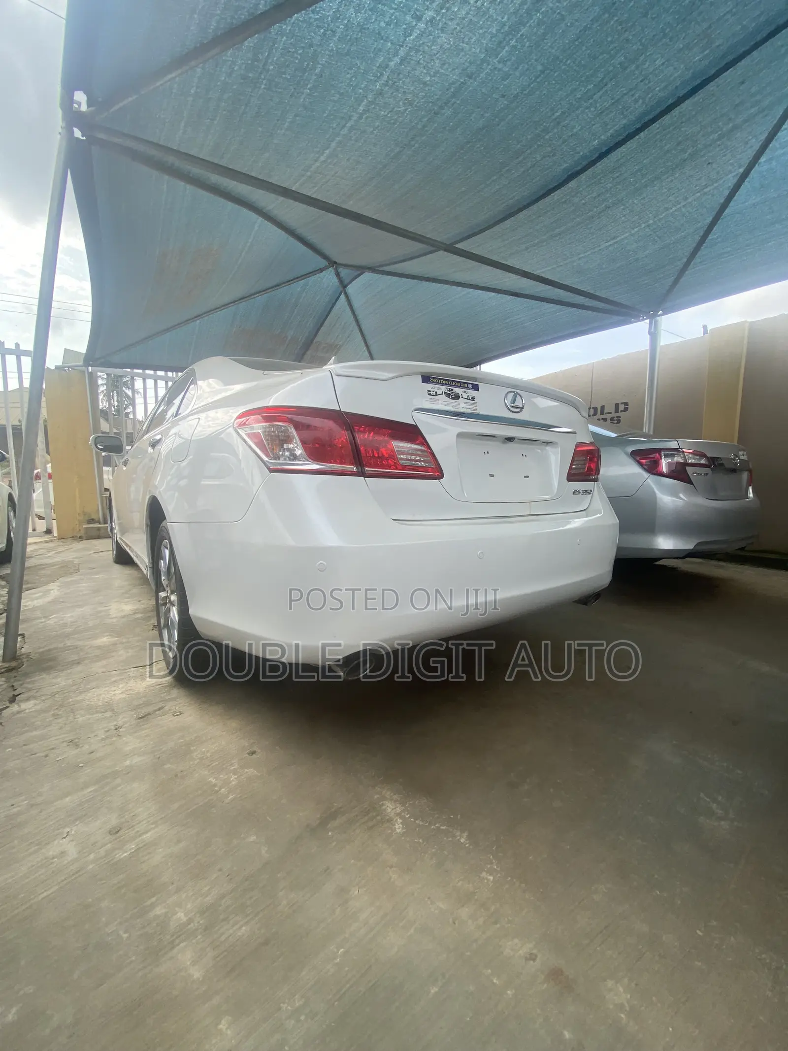 Lexus ES 2013 White