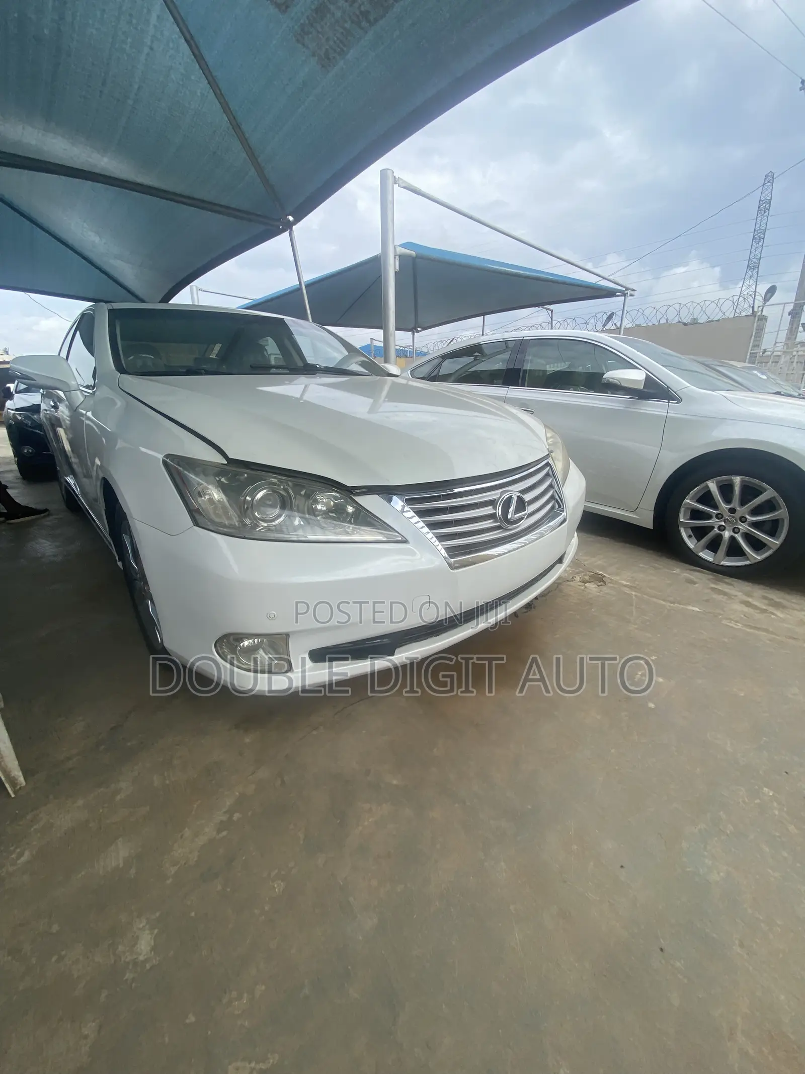 Lexus ES 2013 White