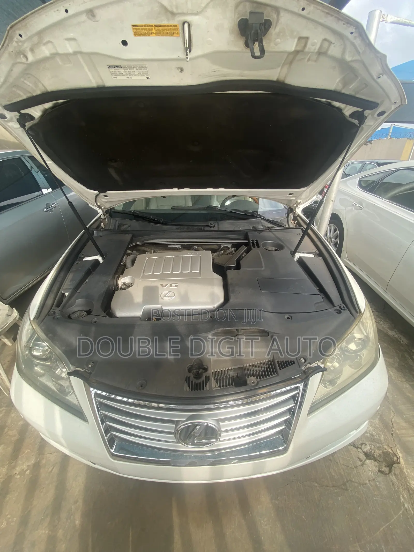 Lexus ES 2013 White