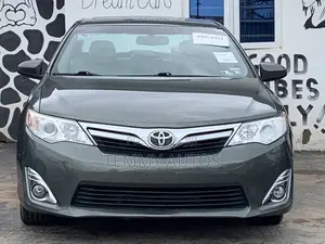 Toyota Camry XLE 4dr Sedan (2.5L 4cyl 6A) 2012 Green