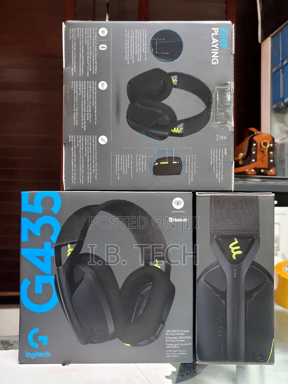 Logitech Bluetooth / Wireless G435 Gaming Headphones