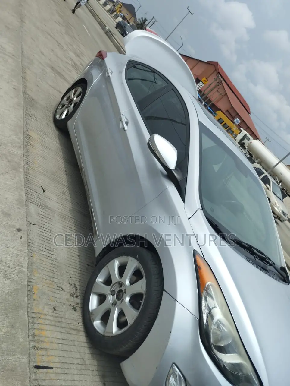 Hyundai Elantra 2012 Silver