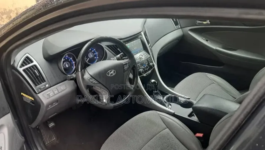 Hyundai Sonata 2012 Black