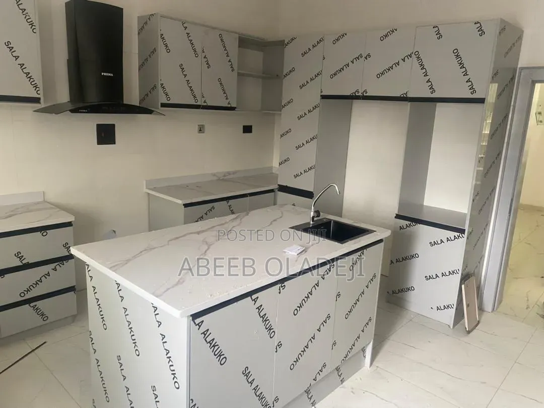 Kitchen Cabinet