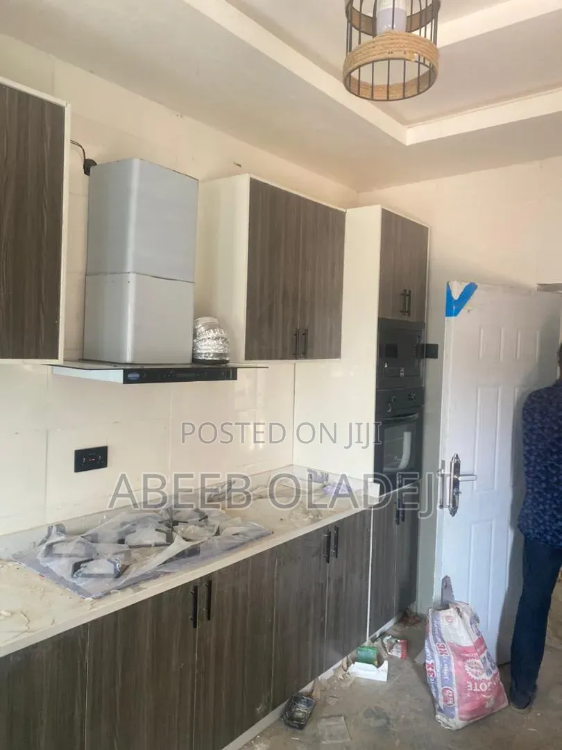 Kitchen Cabinet