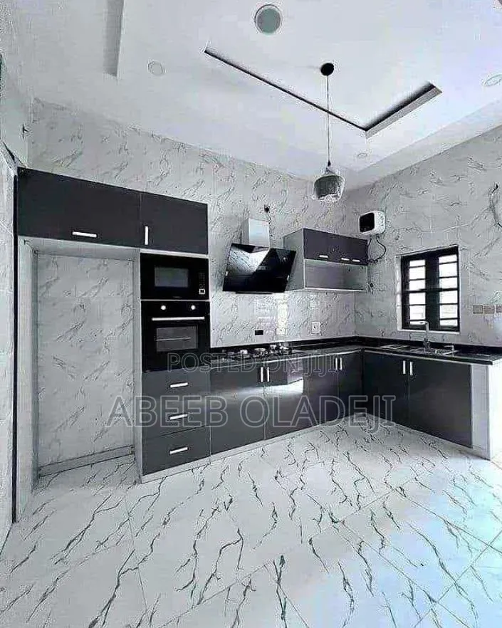 Kitchen Cabinet