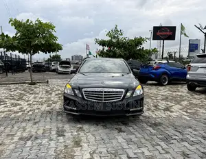 Mercedes-Benz E350 Base 4Matic Sedan AWD (3.5L 6cyl 7A) 2013 Black