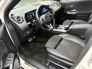 Mercedes-Benz CLA-Class CLA 250 4MATIC Sedan 2021 White