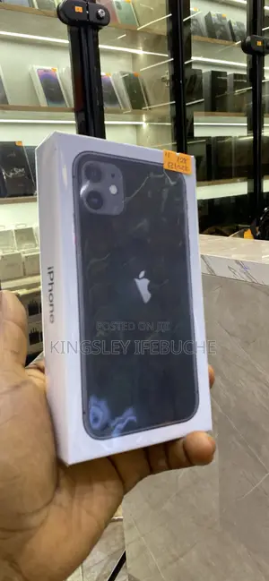 New Apple iPhone 11 128 GB Black