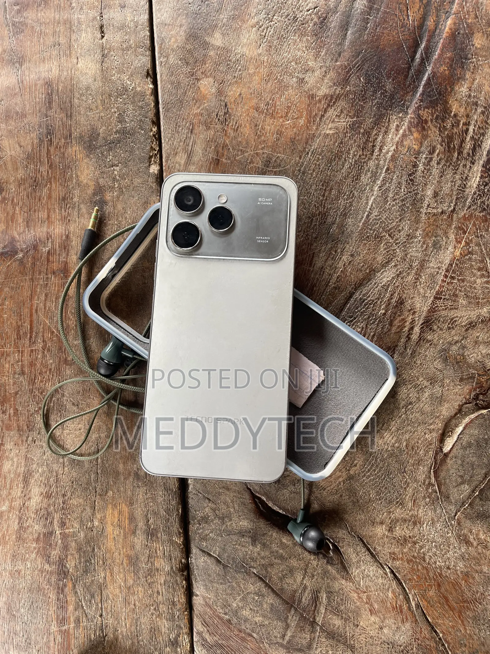 Tecno Spark 40 128 GB Silver