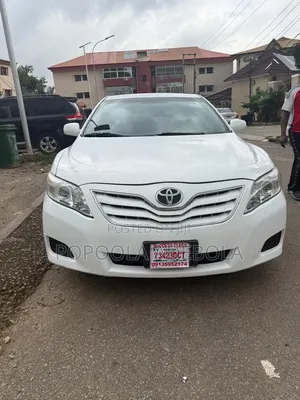 Toyota Camry 2010 White