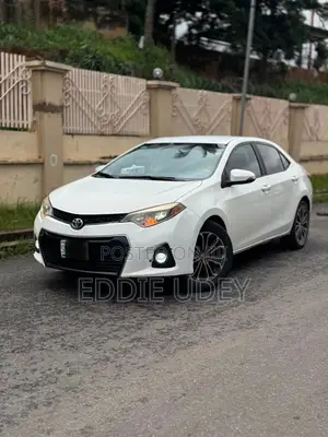 Toyota Corolla S 4dr Sedan (1.8L 4cyl CVT) 2015 White