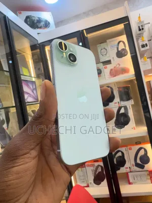 Apple iPhone 15 128 GB White