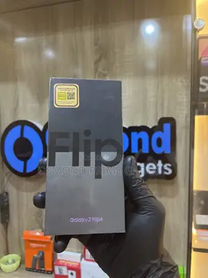 New Samsung Galaxy Z Flip4 256 GB Black