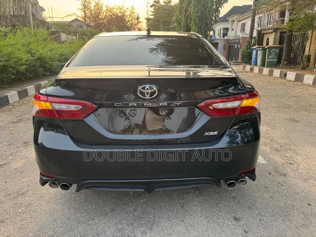 Toyota Camry 2018 Black