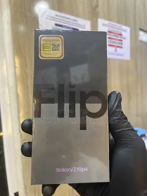 New Samsung Galaxy Z Flip4 256 GB Black