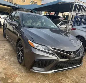 Toyota Camry 2021 Gray