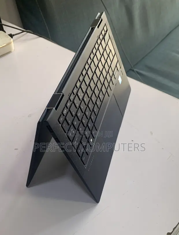Laptop HP Elite Dragonfly x360 11th Gen 16GB Intel Core i7 SSD