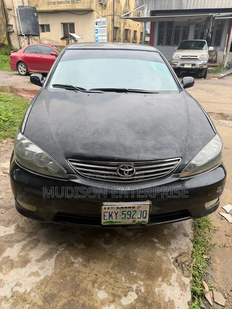 Toyota Camry 2005 Black