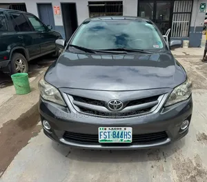 Toyota Corolla 2013 Gray