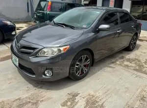 Toyota Corolla 2013 Gray