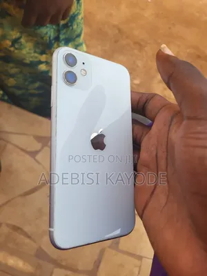 Apple iPhone 11 64 GB White