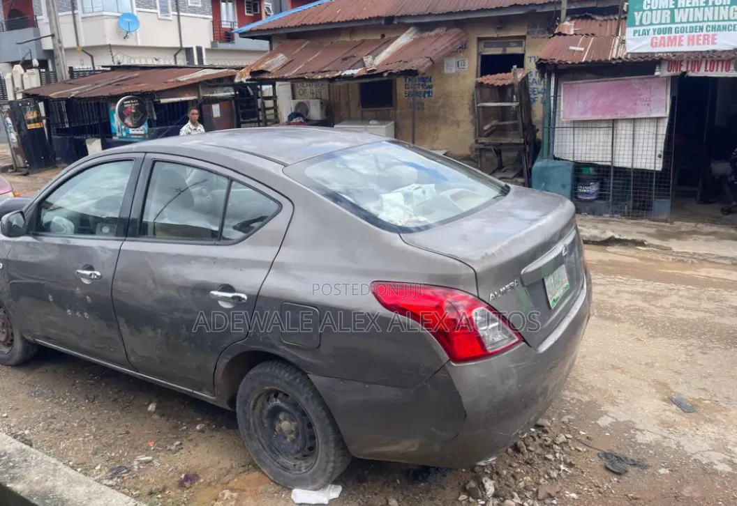 Nissan Almera 2014 Gray