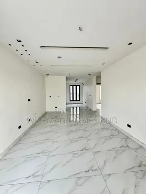 2bdrm Apartment in Ologolo Lekki for rent