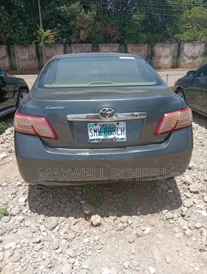Toyota Camry XLE V6 4dr Sedan (3.5L 6cyl 6AM) 2009 Gray