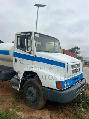 Water Tanker Mercedes