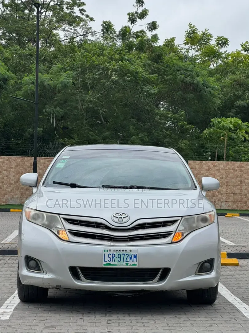 Toyota Venza 2011 Silver