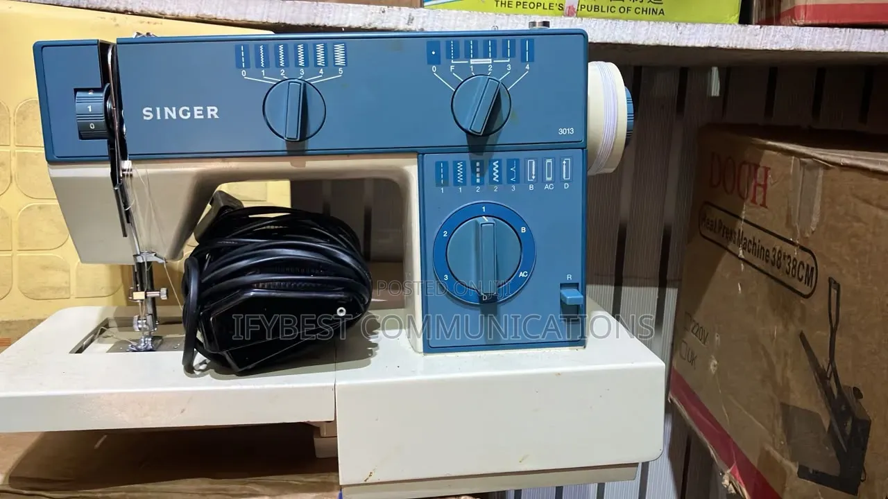 Singer Electric Industrial Sowing Machine