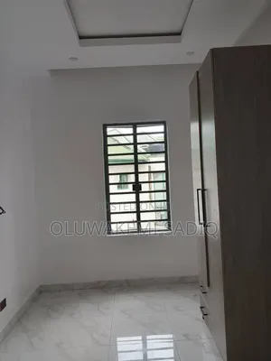 5bdrm Duplex in Ikeja Gra for rent