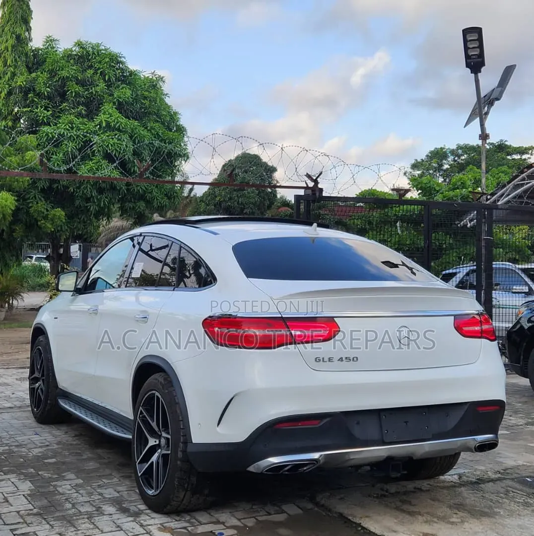 Mercedes-Benz GLE-Class 2017 White
