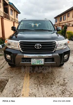 Toyota Land Cruiser 2016 Black