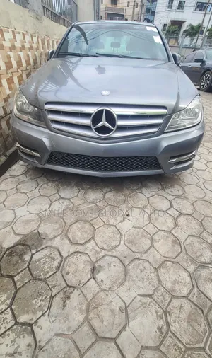 Mercedes-Benz C250 2012 Gray