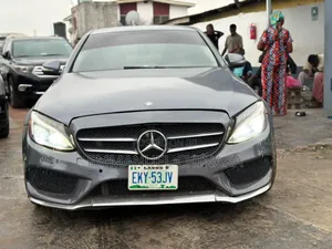 Mercedes-Benz C300 2015 Gray