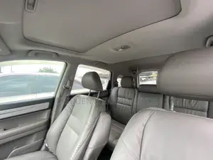 Honda CR-V 2011 White