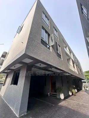 Furnished 4bdrm Duplex in Private Estate Lekki for sale