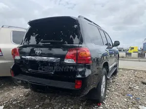 Toyota Land Cruiser 2016 Black