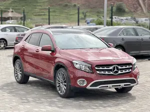 Mercedes-Benz GLA 250 2017 Red