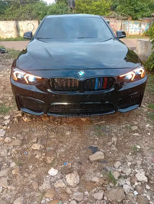 BMW 320i Sedan RWD 2014 Black