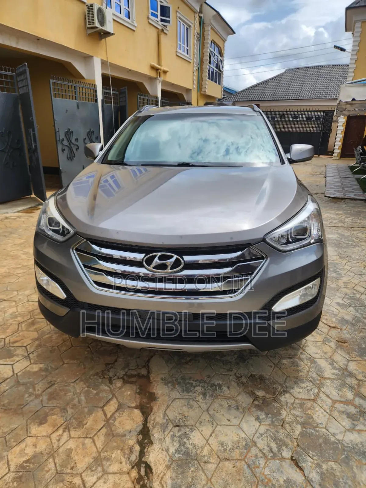 Hyundai Santa Fe 2013 Gray