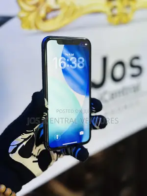 Apple iPhone 11 64 GB Black