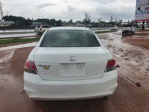 Honda Accord 2009 White