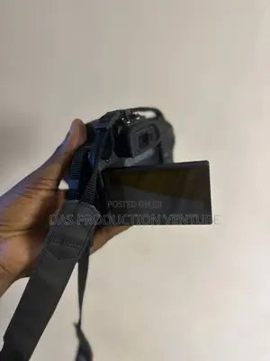 Canon R10 Rent
