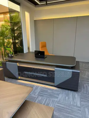 Executive Office Table Bt022